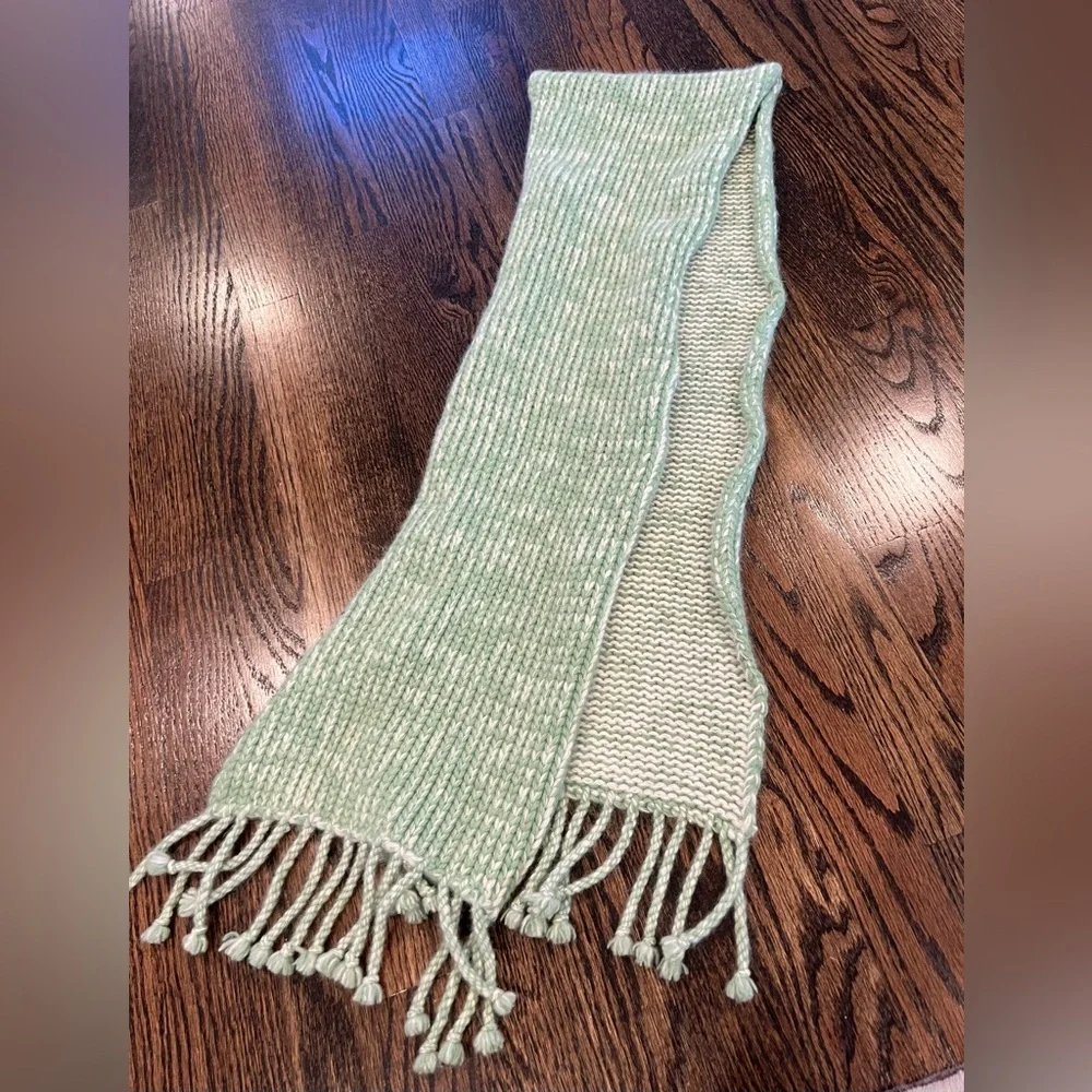 Bloomingdale’s 100% Cashmere Scarf & Glove Set Green Cream Variegated Knit EUC